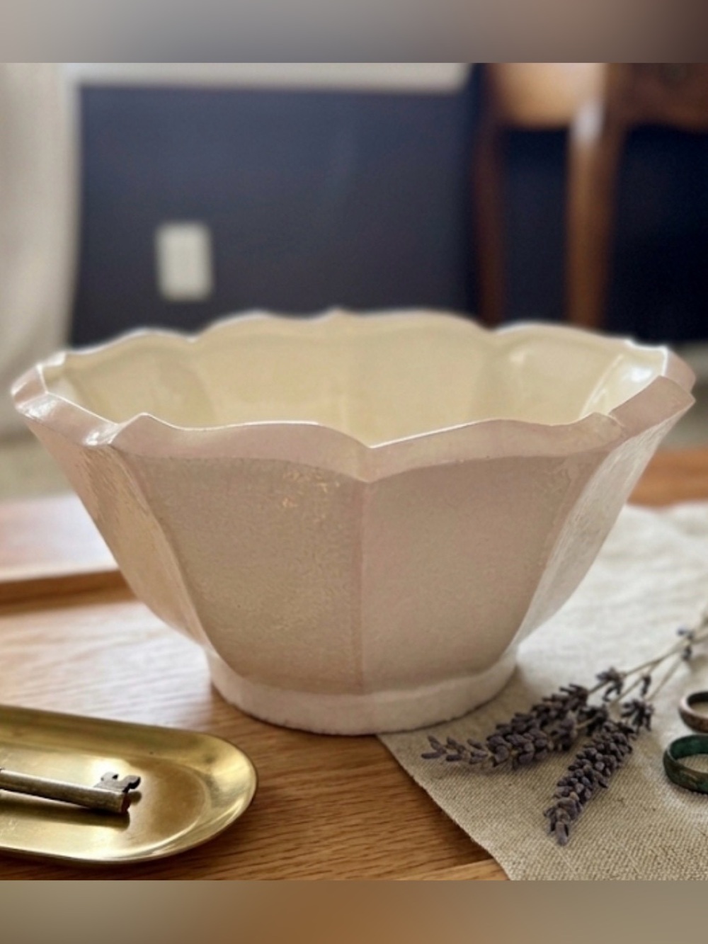 Vintage 1976 Hand-Thrown Ceramic Scalloped Bowl pale blush and ivory
